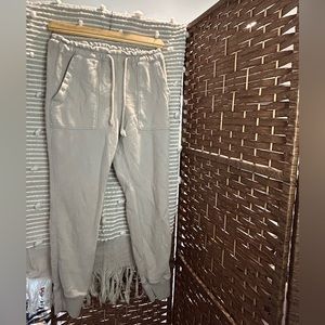 XS ABERCROMBIE &FITCH SWEATS